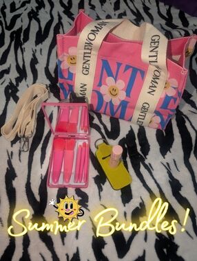 Summer 🌞 Bundle 1 - Canvas Purse, 5 Piece Brushes, Lippie And Holder